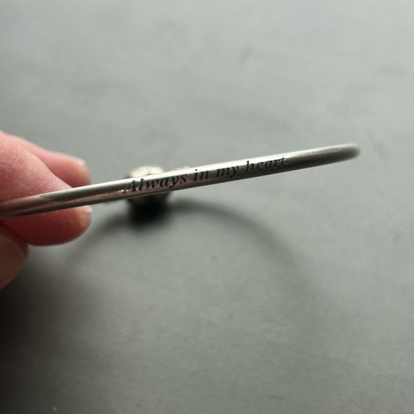 Pandora pave heart clasp bangle - Picture 4 of 6